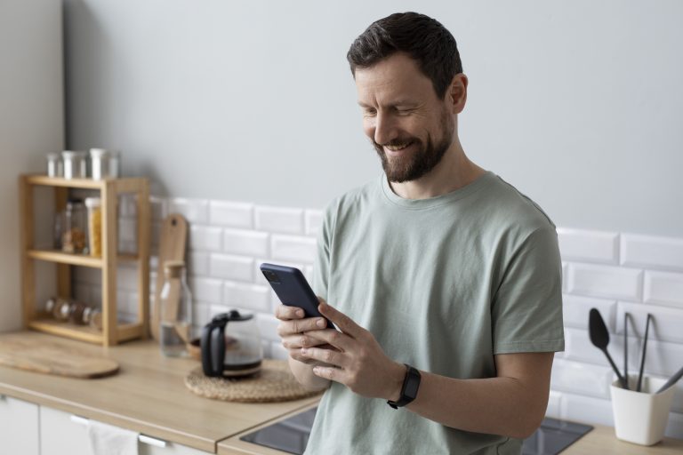 Recordatorio de pago por SMS: 20 ejemplos y plantillas listas para usar